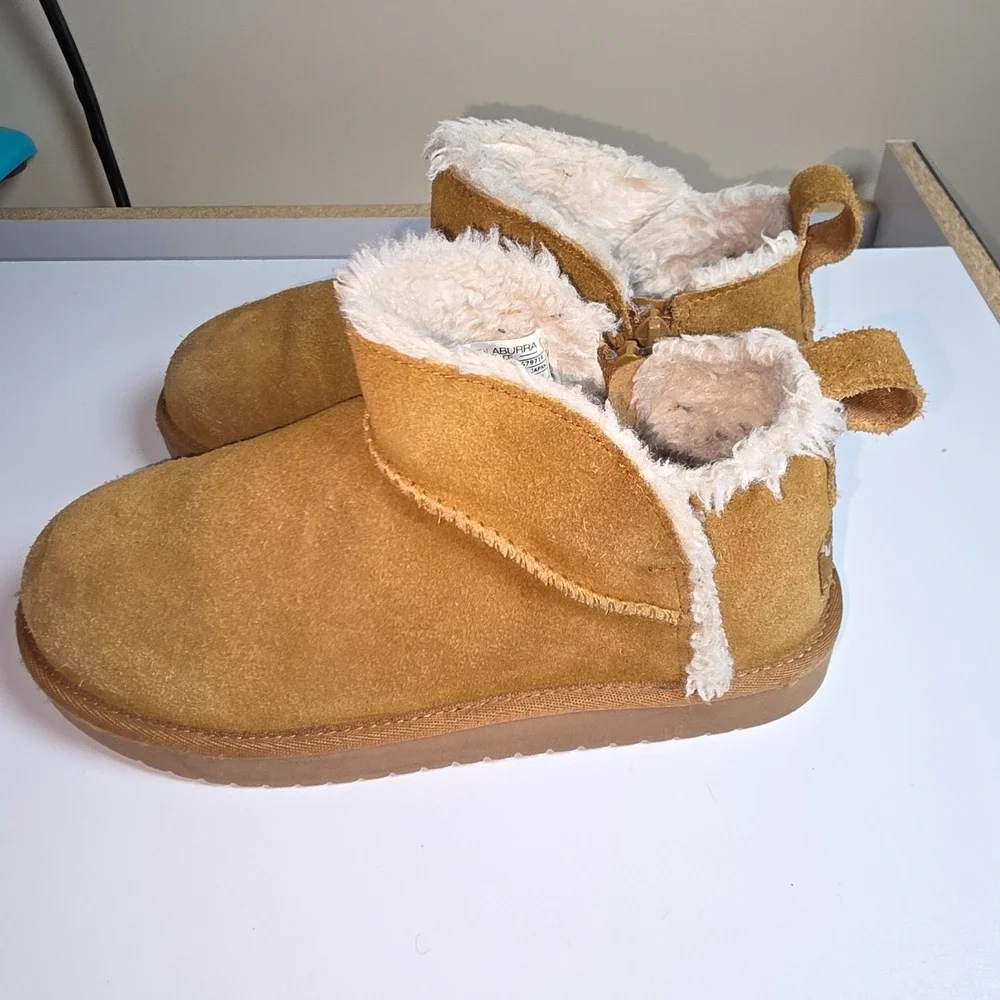 Koolaburra by‎ UGG Koola Mini Boot Chestnut Girl's Size 3/Women's Size 5